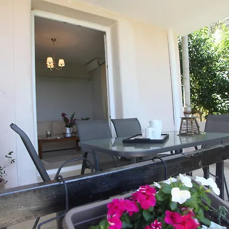 公寓 Pine House Ii